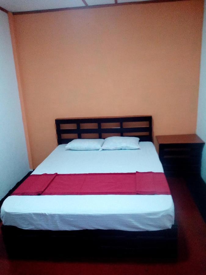 ナラタニヤ Lily Adam'S Peak Bed & Breakfast エクステリア 写真